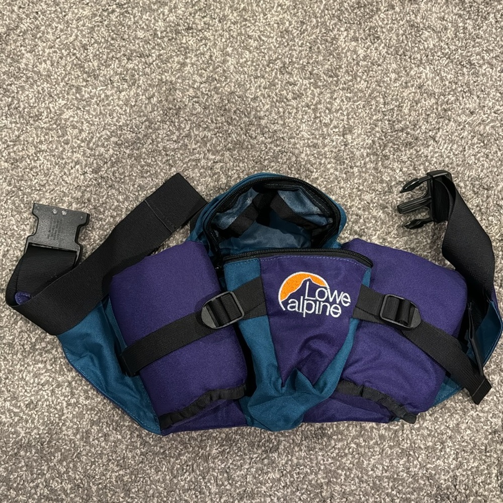Lowe Alpine hiking Fanny pack. - Picture 2 of 6
